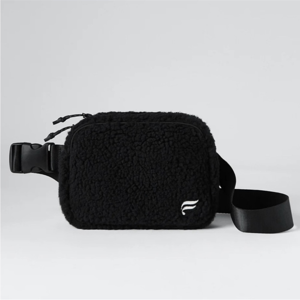 Fabletics The Belt‎ Bag Teddy